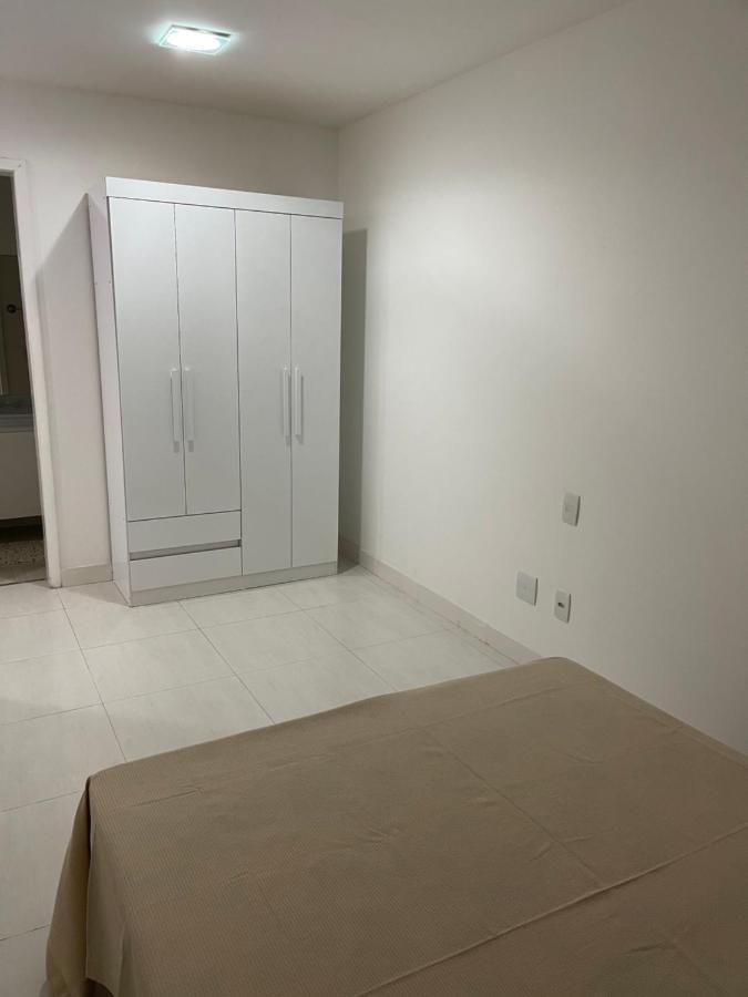 Apartamento Com Varanda E Piscina กาโบฟรีโอ ภายนอก รูปภาพ